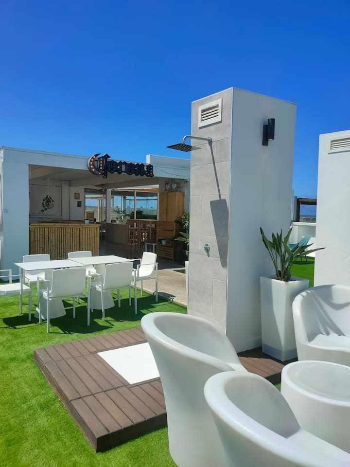 Ocean Sunset Bristol Apartman Corralejo Kültér fotó